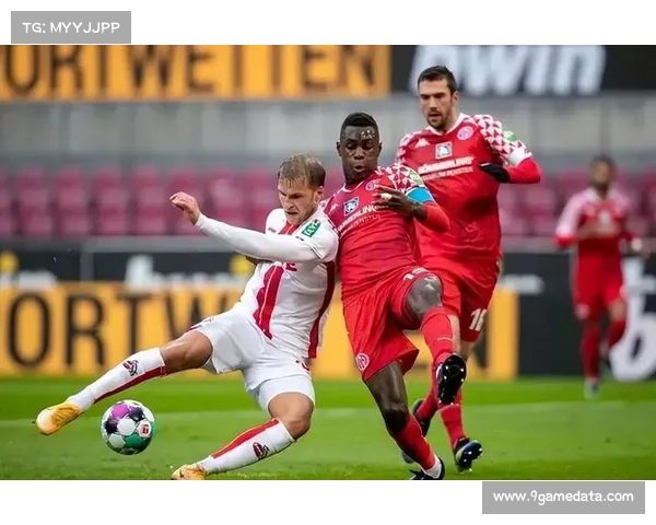 弗莱堡迎战法兰克福 上演德甲中游力量的较量