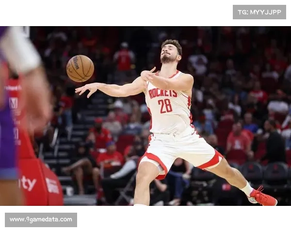 申京季前赛场均8.3次助攻 排名第二展现出色组织能力